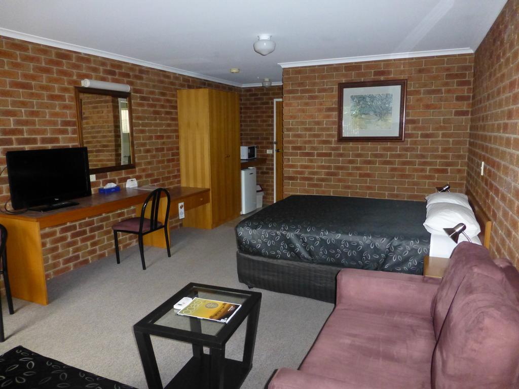 Inverloch Central Motor Inn Экстерьер фото