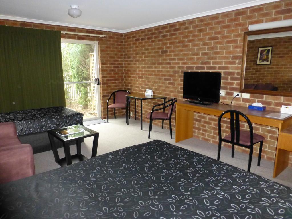 Inverloch Central Motor Inn Экстерьер фото