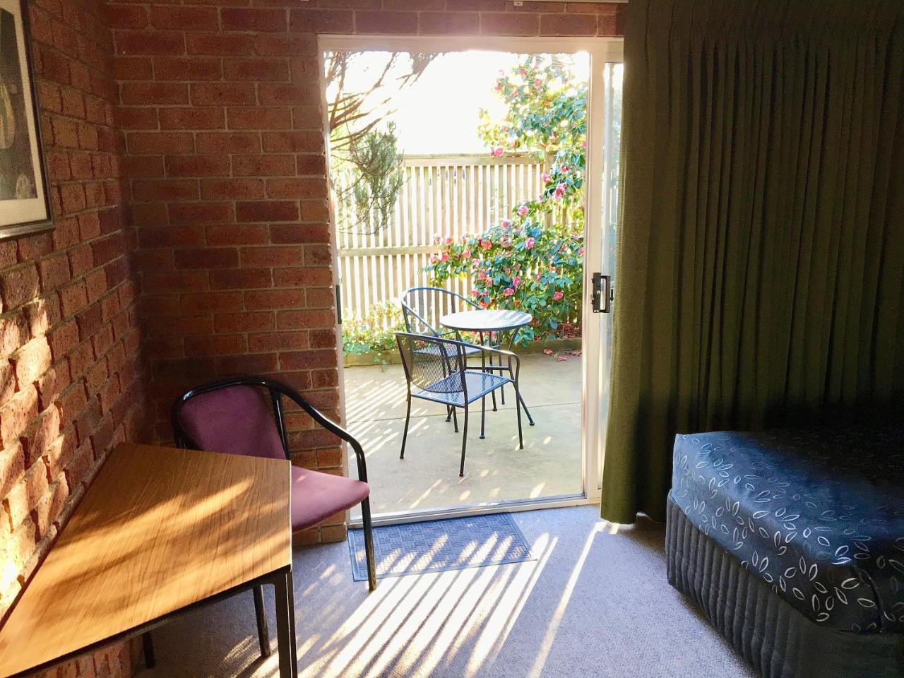 Inverloch Central Motor Inn Экстерьер фото